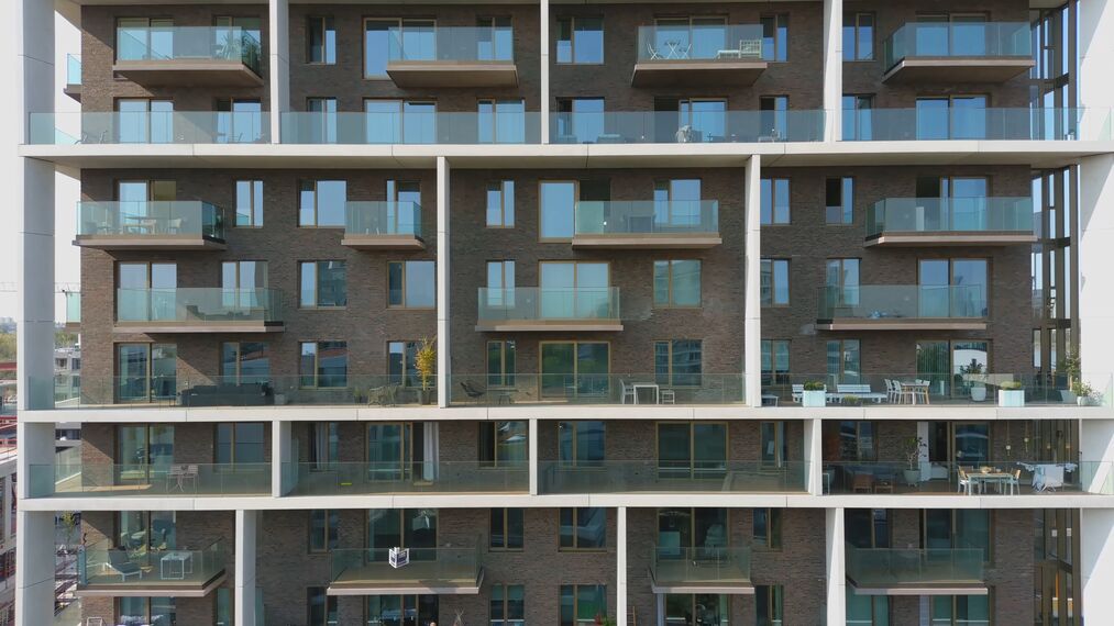 ConceptWall 60 Ściany osłonowe aluminiowe oraz MasterLine 8 HI+ Okna aluminiowe - Scheldezicht zlokalizowany w Antwerp, België