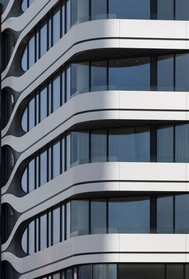 ConceptSystem 77 Drzwi aluminiowe oraz ConceptWall 60 Ściany osłonowe aluminiowe - B73 zlokalizowany w Sofia, Bulgarije