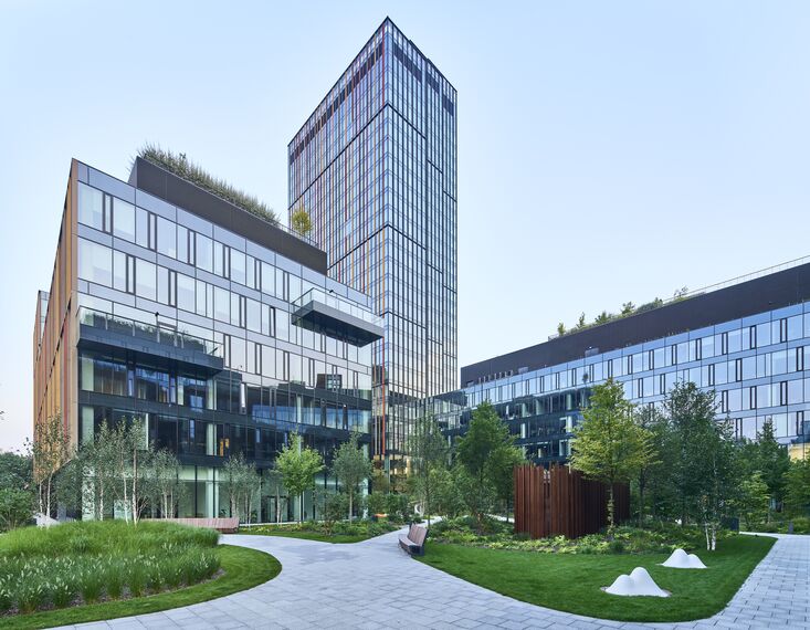 ConceptWall 50 Ściany osłonowe aluminiowe, MasterLine 8 OKNA, MasterLine 8 Drzwi, CW 50-HI Ściany osłonowe aluminiowe oraz CW 50-SC Ściany osłonowe aluminiowe - Forest zlokalizowany w Warsaw, Polska