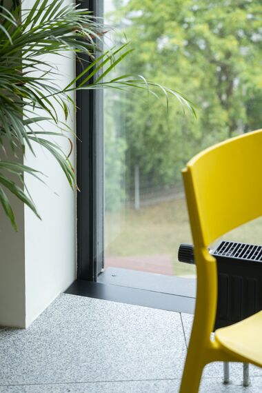 ConceptSystem 77 Okna aluminiowe, CW 50-SC Ściany osłonowe aluminiowe oraz Horizon Window - Office building Palacza Office Center zlokalizowany w Poznań, Polska