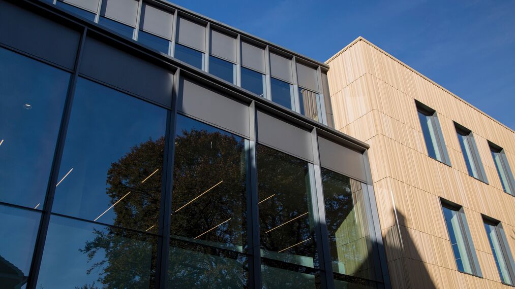 ConceptWall 50 Ściany osłonowe aluminiowe oraz ConceptSystem 77 Okna aluminiowe - Library Biblioteka w Deventer zlokalizowany w Deventer, Holandia