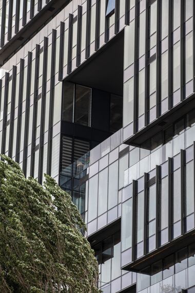 ConceptWall 60 Ściany osłonowe aluminiowe, HiFinity Drzwi przesuwne aluminiowe oraz ConceptSystem 68 Drzwi aluminiowe - Apartmentcompleks Now Bomonti zlokalizowany w Istanbul, Turcja