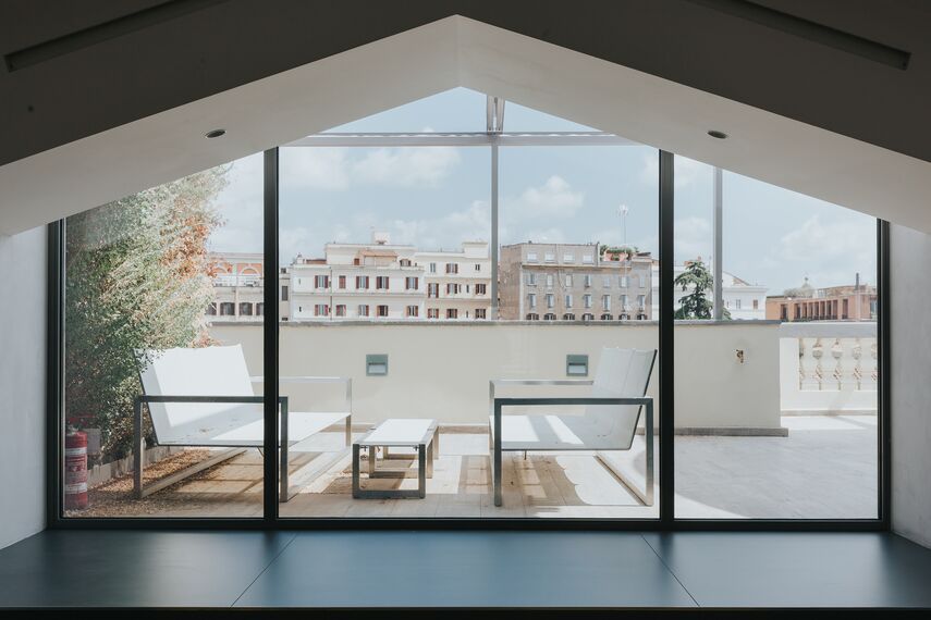 SlimLine 38 Okna aluminiowe oraz ConceptSystem 77 Okna aluminiowe - Office building Biura w Rzymie zlokalizowany w Rome, Włochy