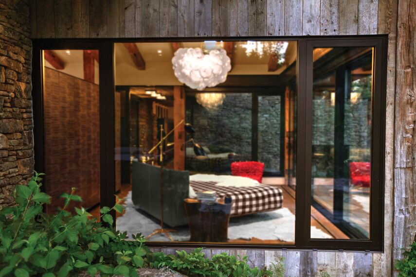 ConceptSystem 77 Okna aluminiowe, ConceptSystem 77 Drzwi aluminiowe, HiFinity Drzwi przesuwne aluminiowe oraz Purity Klamki aluminiowe - Rezydencja Flying Star zlokalizowany w Bridger Canyon, Stany Zjednoczone Ameryki Północnej