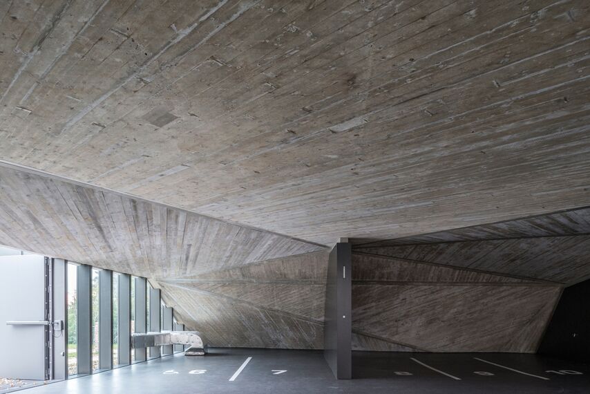 CW 50-FP Ściany osłonowe aluminiowe - Training centre Karkonoskie Centrum Edukacji Ekologicznej KCEV zlokalizowany w Vrchlabí, Czechy