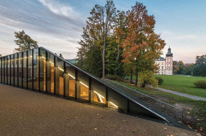 CW 50-FP Ściany osłonowe aluminiowe - Training centre Karkonoskie Centrum Edukacji Ekologicznej KCEV zlokalizowany w Vrchlabí, Czechy