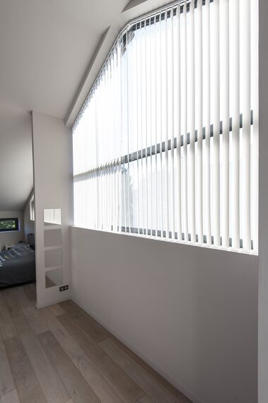 ConceptDoor 50 Drzwi aluminiowe, ThermoSystem 57 Okna aluminiowe, ConceptPatio 130 Drzwi przesuwne aluminiowe, CP 50 Drzwi przesuwne aluminiowe oraz ConceptFolding 77 Drzwi przesuwne aluminiowe - House Private House Anstaing zlokalizowany wFrancja