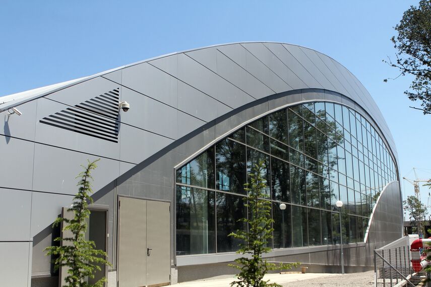 ConceptWall 50 Ściany osłonowe aluminiowe - Sports centre Sports Centre SOK Kamchia zlokalizowany w Varna, Bulgarije