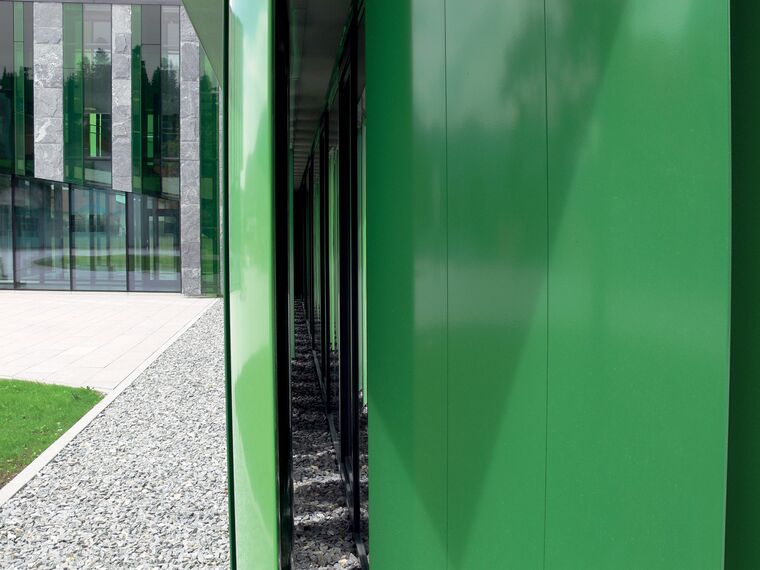 BriseSoleil 100 Osłony przeciwsłoneczne - Breitenwang Community Centre zlokalizowany w Breitenwang, Austria