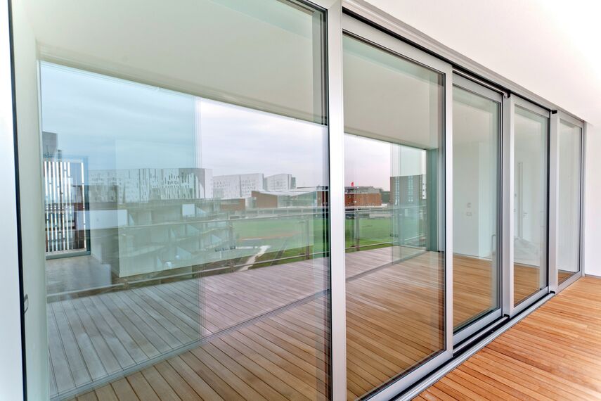 ConceptSystem 77 Drzwi aluminiowe - Office building Milanofiori 2000 zlokalizowany w Milan, Włochy