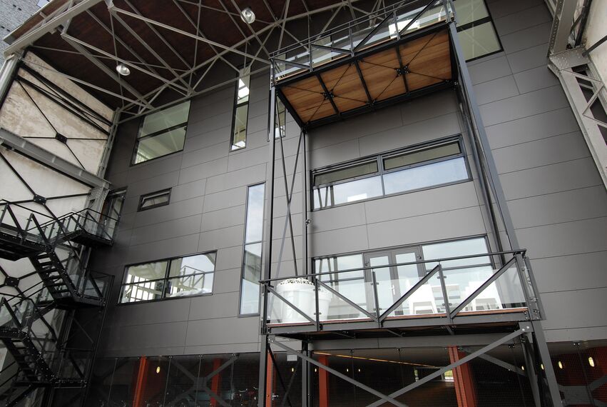 ConceptSystem 68 Drzwi aluminiowe, CS 38-SL Systemy anulowane, ConceptWall 50 Ściany osłonowe aluminiowe, CS 38-SL Systemy anulowane oraz ConceptSystem 68 Okna aluminiowe - Office building De Drie Rivieren zlokalizowany w Ridderkerk, Holandia