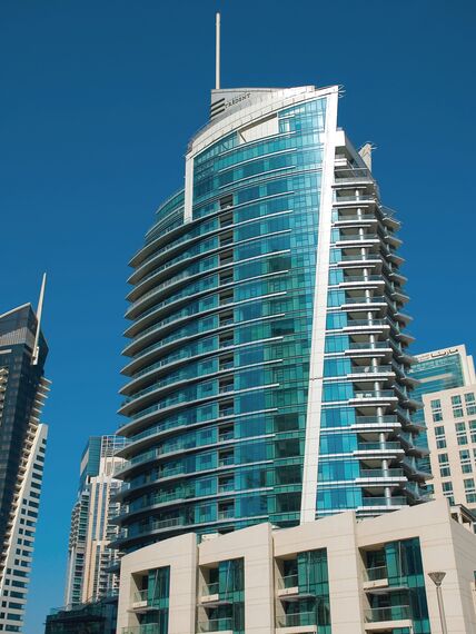 ConceptWall 50 Ściany osłonowe aluminiowe - Apartmentcompleks Bayside Residence zlokalizowany w Dubai, Zjednoczone Emiraty Arabskie