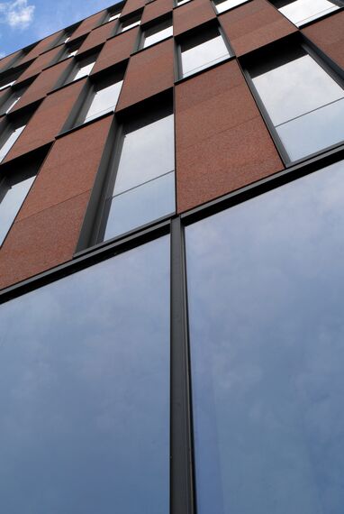 ConceptWall 60 Ściany osłonowe aluminiowe - Office building Tiensevest Office Complex zlokalizowany w Leuven, België