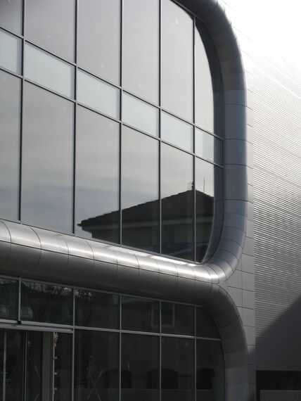 ConceptWall 50 Ściany osłonowe aluminiowe - Shopping center Light Park zlokalizowany w Bratislava, Republika Słowacka
