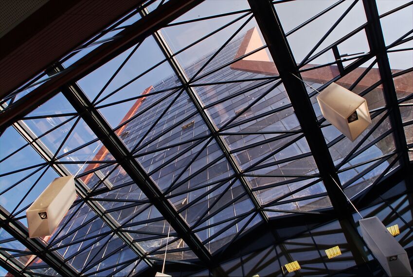 ConceptWall 50 Ściany osłonowe aluminiowe - Multifunctional complex K&D zlokalizowany w Klaipeda, Litwa