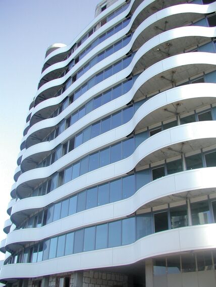 ConceptSystem 77 Drzwi aluminiowe oraz ConceptSystem 77 Okna aluminiowe - Apartmentcompleks White Sails zlokalizowany w Odessa, Ukraina