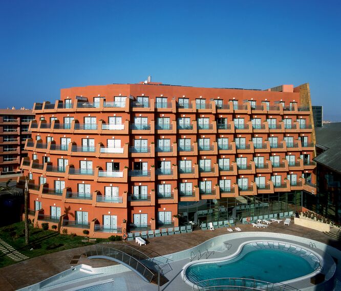 ConceptWall 50 Ściany osłonowe aluminiowe, ThermoRoof 200 Ogrody zimowe oraz RB 10 Systemy uzupełniające - Hotel Portobello zlokalizowany w Roquetas de Mar (Almeria), Hiszpania