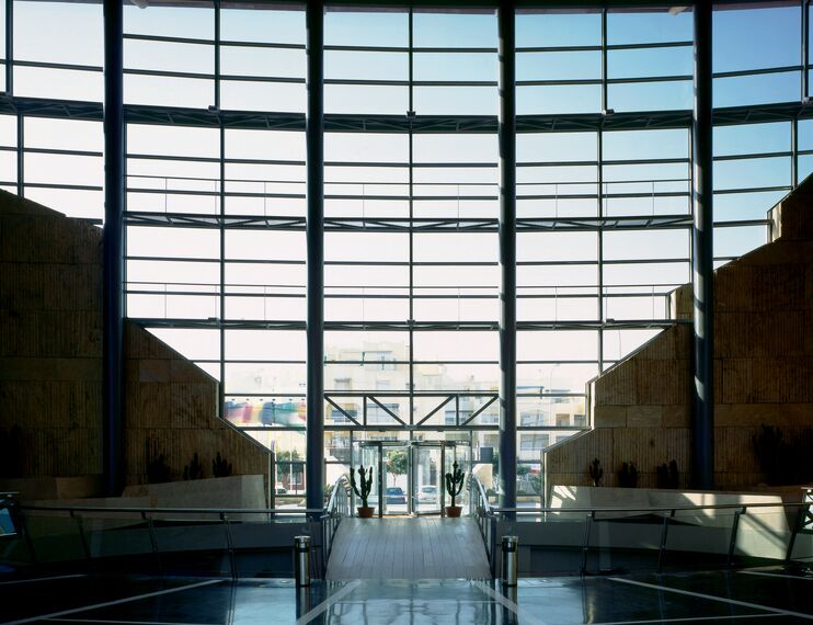 ConceptWall 50 Ściany osłonowe aluminiowe, ThermoRoof 200 Ogrody zimowe oraz RB 10 Systemy uzupełniające - Hotel Portobello zlokalizowany w Roquetas de Mar (Almeria), Hiszpania