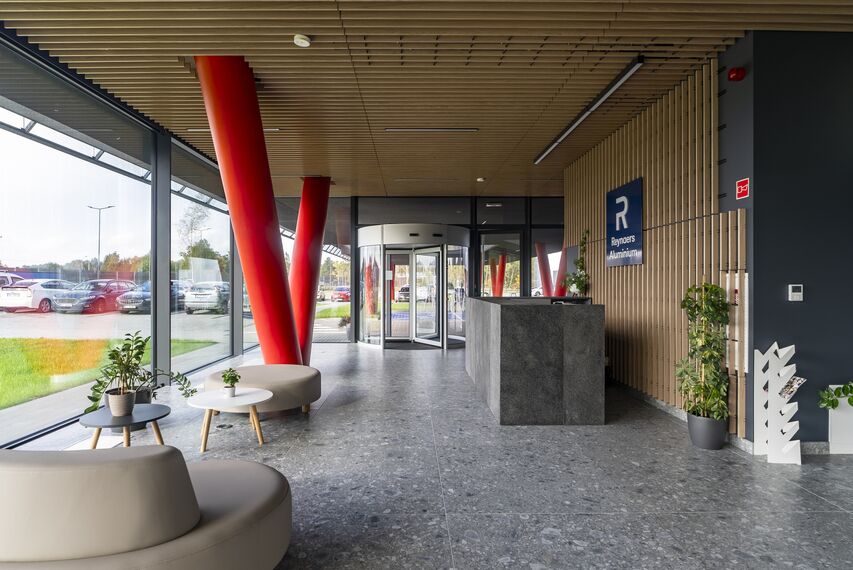 ConceptWall 60 Ściany osłonowe aluminiowe, ConceptWall 50 Ściany osłonowe aluminiowe, Paralline  Okładzina elewacyjna, ConceptSystem 59Pa Okna aluminiowe, HiFinity Drzwi tarasowe aluminiowe, Fixscreen Minimal Osłony przeciwsłoneczne, MasterPatio Drzwi tarasowe aluminiowe, CW 50-HI Ściany osłonowe aluminiowe, CW 60-HI Ściany osłonowe aluminiowe, MasterLine 8 HI Okna aluminiowe, CW 50-FP Ściany osłonowe aluminiowe, MasterLine 8-HI Drzwi aluminiowe, MasterLine 8 Pivot Door Drzwi aluminiowe oraz CS 77 Fire Proo
