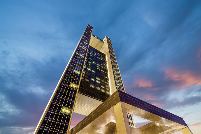 CP 96 Przesuwane i składane oraz CS 77 Fire Proof Drzwi - Four Seasons Hotel zlokalizowany w Manama, Bahrajn