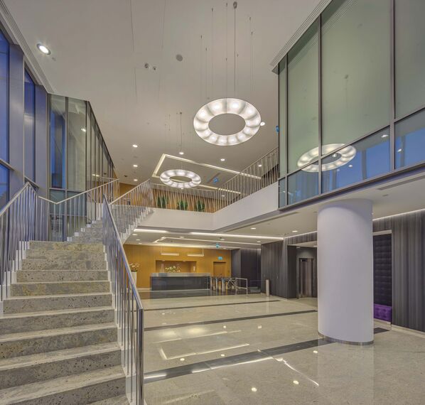 CS 86-HI (c) Systemy anulowane, CW 50-HI Ściany osłonowe aluminiowe oraz CW 50-FP Ściany osłonowe aluminiowe - Office building Office building Neptun zlokalizowany w Gdańsk, Polska
