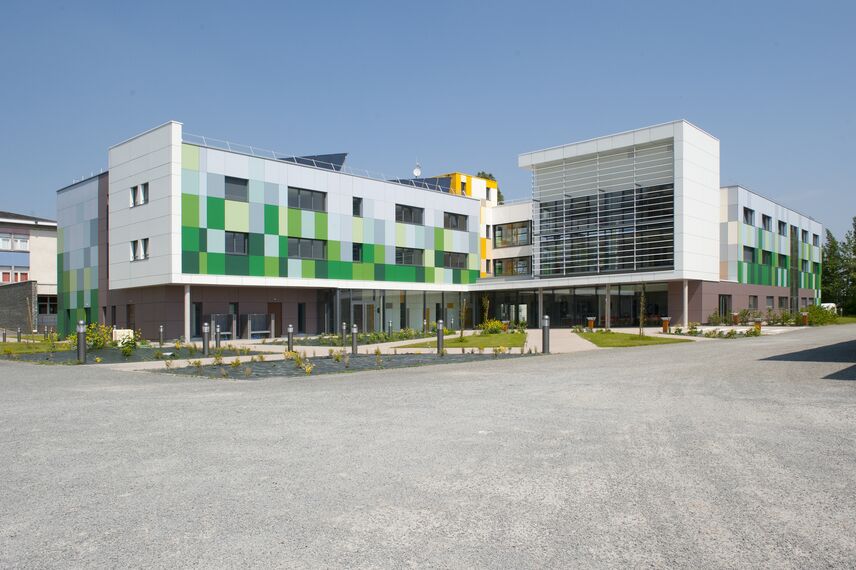 ConceptDoor 50 Doors, BriseSoleil 100 Solar Shading and XS 50 Windows - Boarding school Lycée Agricole LAVAL (boarding school) located inFrance