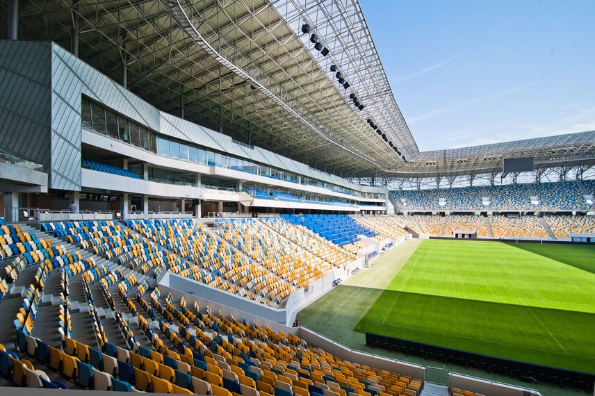 ConceptSystem 77 Drzwi aluminiowe, ConceptSystem 77 Okna aluminiowe oraz ConceptWall 50 Ściany osłonowe aluminiowe - Football stadium Football stadium Lviv zlokalizowany w Lviv, Ukraina