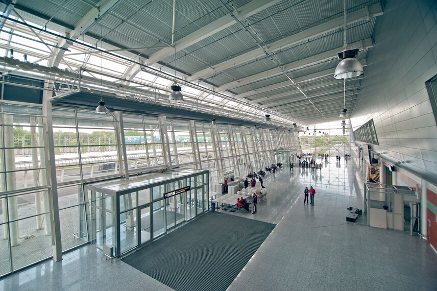 ConceptWall 50 Ściany osłonowe aluminiowe - International airport Lviv Danylo Halytskyi zlokalizowany w Lviv, Ukraina