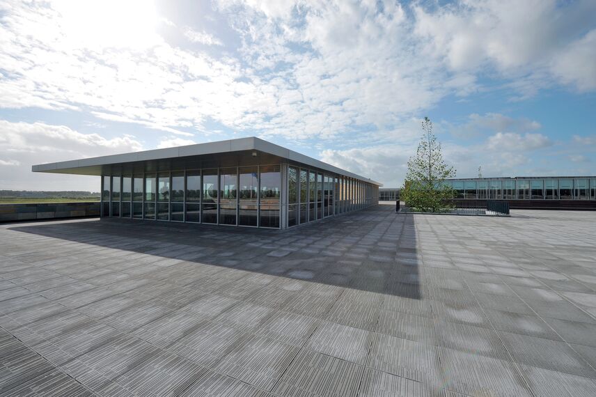 ConceptWall 50 Ściany osłonowe aluminiowe - School International School Almere zlokalizowany w Almere, Holandia