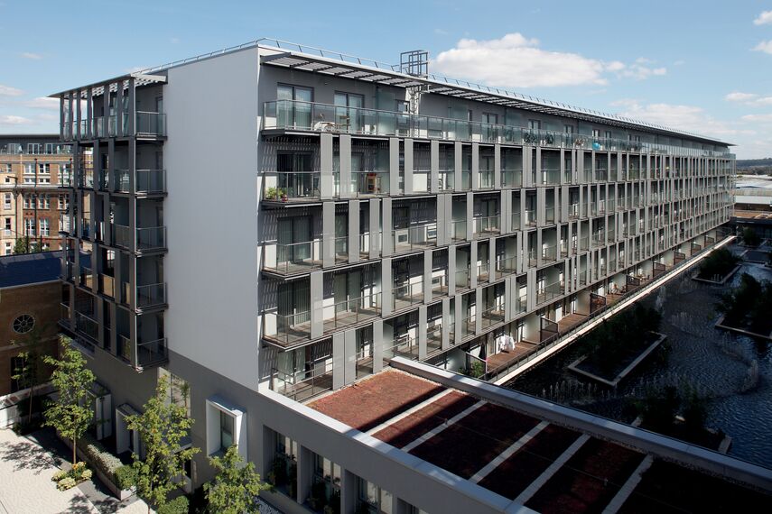 ConceptWall 50 Ściany osłonowe aluminiowe - Apartmentcompleks The Armouries zlokalizowany w London, Zjednoczone Królestwo