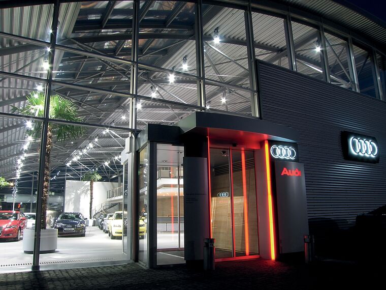 ConceptWall 50 Ściany osłonowe aluminiowe - Car Center Audi (Dnepropetrovsk) zlokalizowany w Dnepropetrovsk, Ukraina