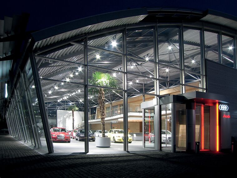 ConceptWall 50 Ściany osłonowe aluminiowe - Car Center Audi (Dnepropetrovsk) zlokalizowany w Dnepropetrovsk, Ukraina