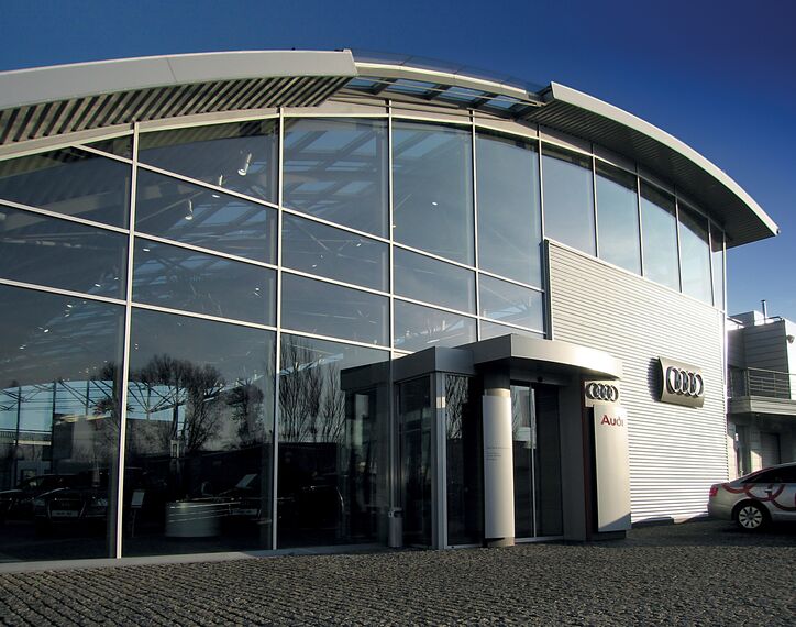 ConceptWall 50 Ściany osłonowe aluminiowe - Car Center Audi (Dnepropetrovsk) zlokalizowany w Dnepropetrovsk, Ukraina