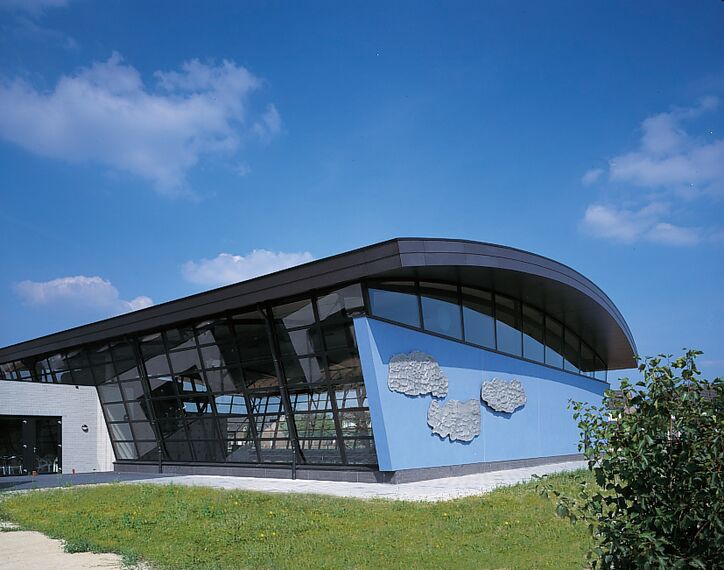ConceptWall 50 Ściany osłonowe aluminiowe - Swimming pool Sports centre Reeshof zlokalizowany w Tilburg, Holandia