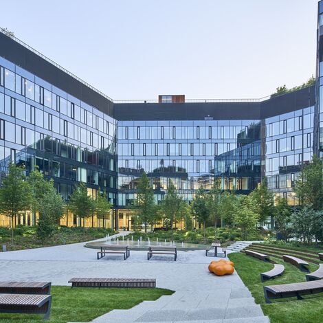 ConceptWall 50 Ściany osłonowe aluminiowe, MasterLine 8 OKNA, MasterLine 8 Drzwi, CW 50-HI Ściany osłonowe aluminiowe oraz CW 50-SC Ściany osłonowe aluminiowe - Forest zlokalizowany w Warsaw, Polska