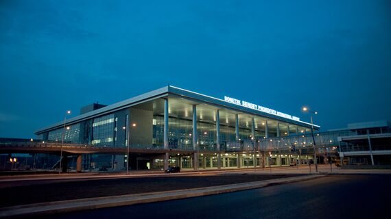 ConceptWall 50 Ściany osłonowe aluminiowe - Airport International Airport Prokofiev Donetsk zlokalizowany w Donetsk, Ukraina