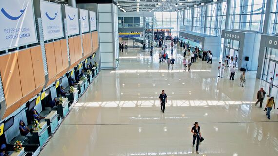 ConceptWall 50 Ściany osłonowe aluminiowe - Airport International Airport Kharkiv zlokalizowany w Kharkiv, Ukraina