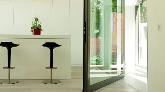 ConceptSystem 77 Okna aluminiowe, ConceptSystem 77 Drzwi aluminiowe, ConceptWall 50 Ściany osłonowe aluminiowe, CS 86-HI (c) Systemy anulowane oraz CP 50 Drzwi przesuwne aluminiowe - Van Acker Sissau villa zlokalizowany w Loppem, België